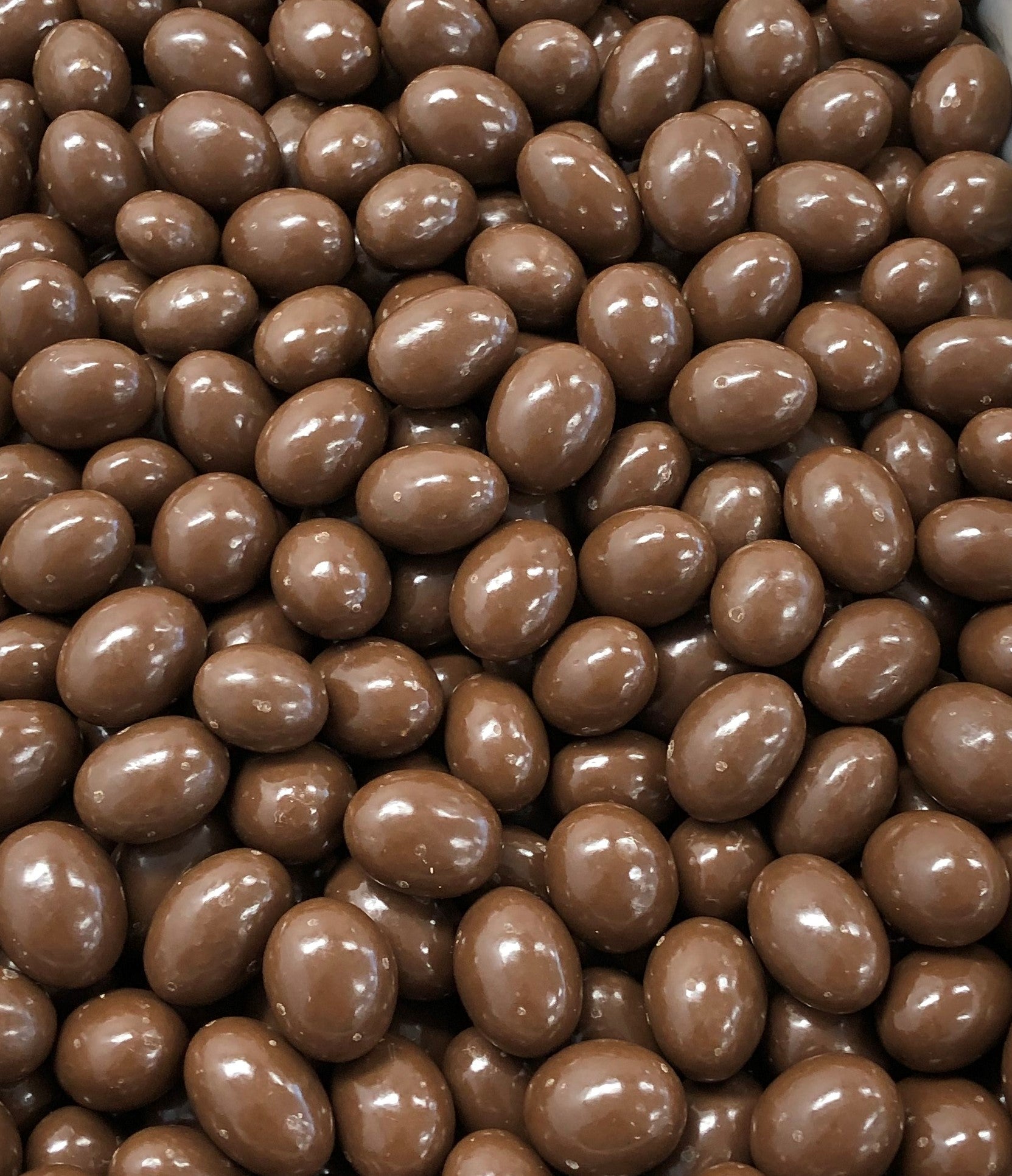 Fyna Milk Choc Almonds x 6.5kg – Horse Torque & Lollies